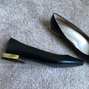 Tahari Ranma black flats with gold heels